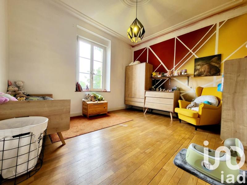 Maison - 210 m² - 10 pièces