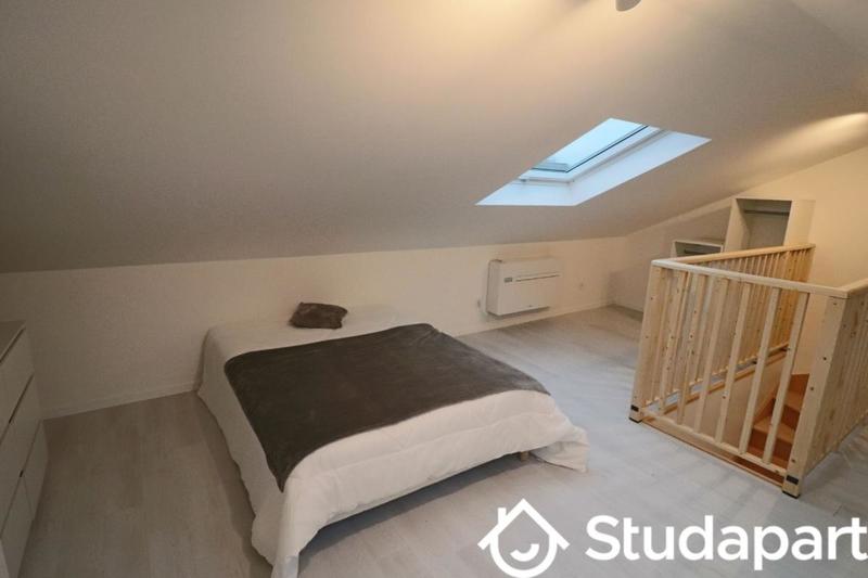 Chambre - 13 m² - 1 pièce