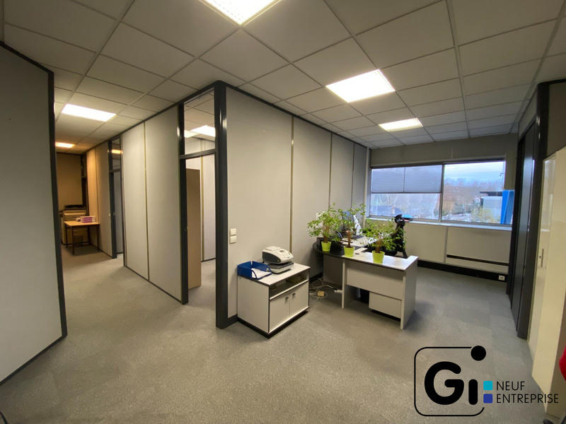Bureau - 300 m² - 12 pièces