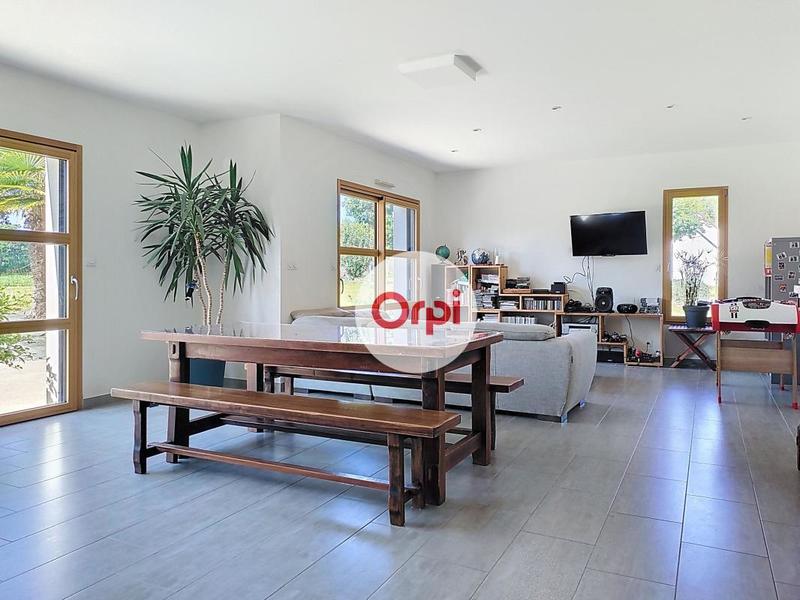 Maison - 150 m² - 4 pièces