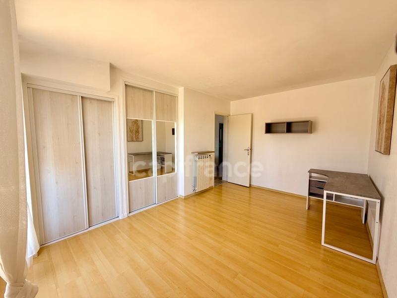 Maison - 315 m² - 11 pièces