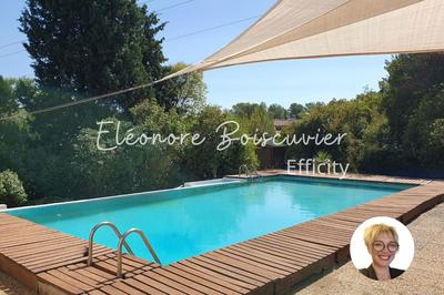 Maison - 241 m² - 8 pièces