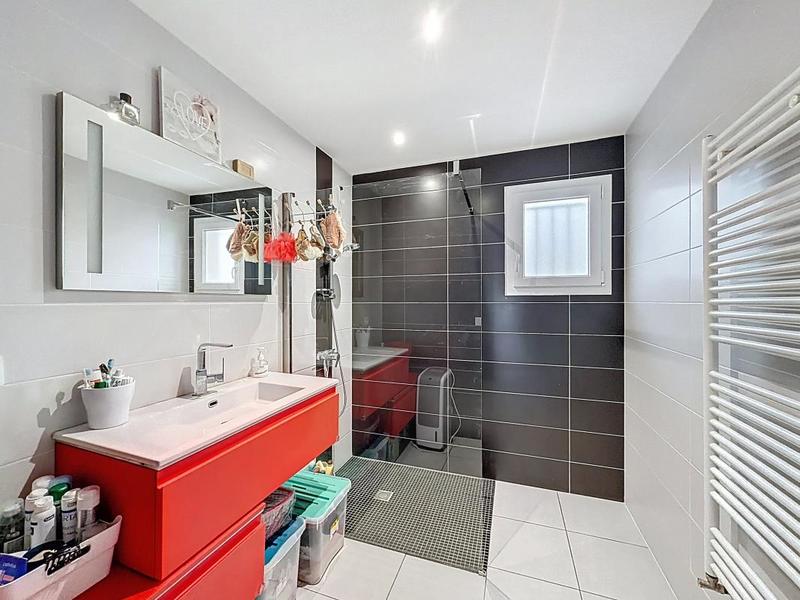 Pavillon - 96 m² - 4 pièces