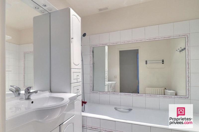 Appartement - 104 m² - 4 pièces