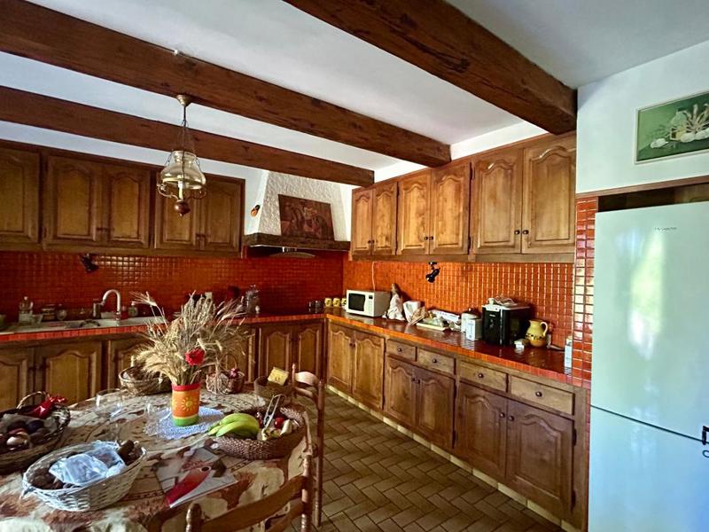 Maison - 266 m² - 7 pièces
