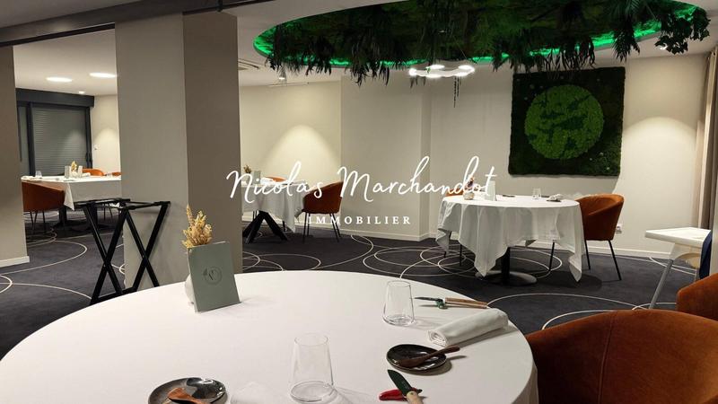 Local commercial - 300 m²