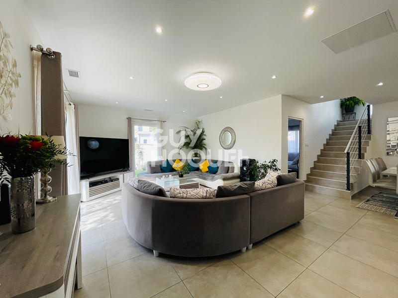 Maison - 160 m² - 7 pièces