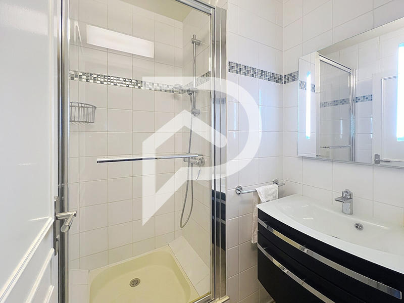 Appartement - 88 m² - 3 pièces