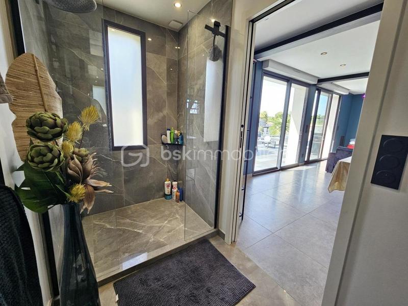 Pavillon - 134 m² - 5 pièces