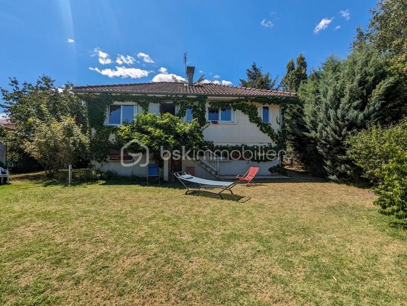 Maison traditionnelle - 94 m² - 5 pièces