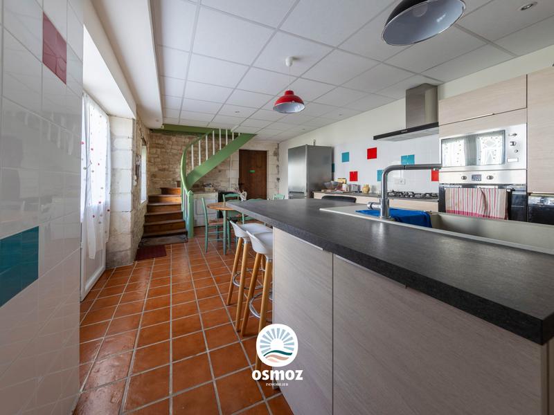 Maison - 450 m² - 14 pièces