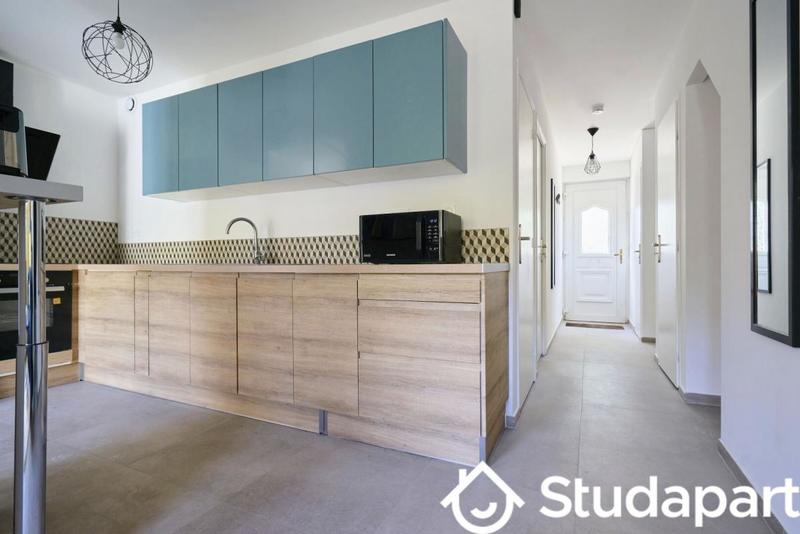 Chambre - 10 m² - 1 pièce