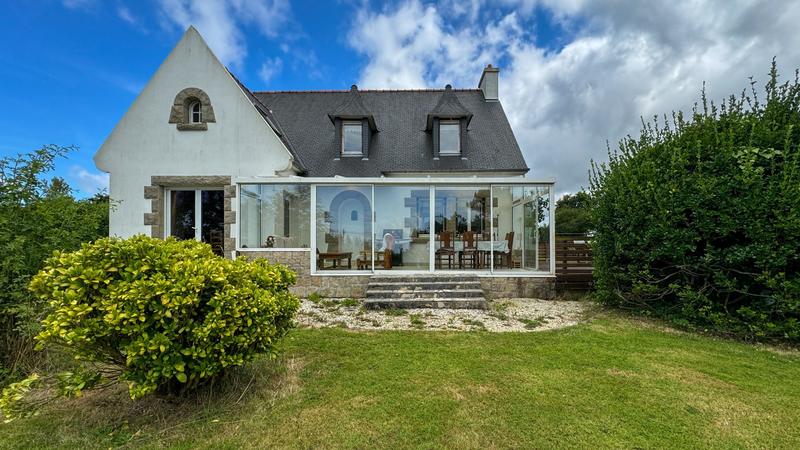 Maison traditionnelle - 144 m² - 7 pièces