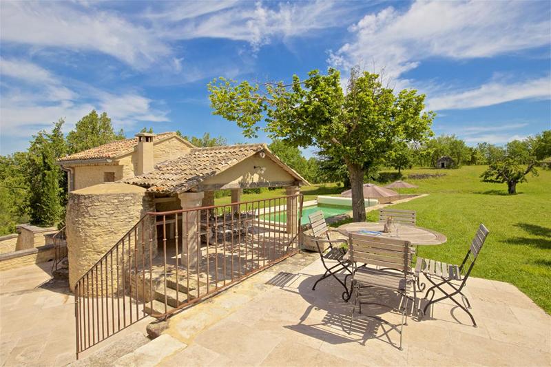 Demeure - 220 m² - 8 pièces