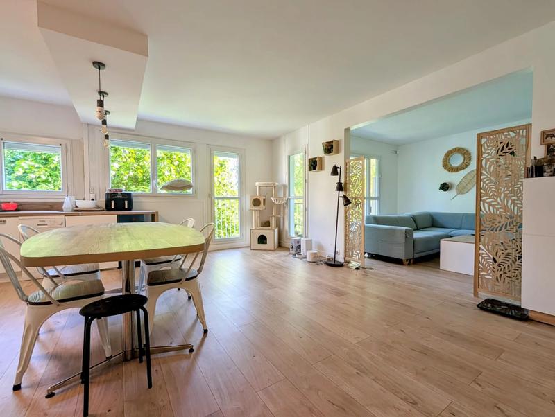 Appartement - 84 m² - 4 pièces