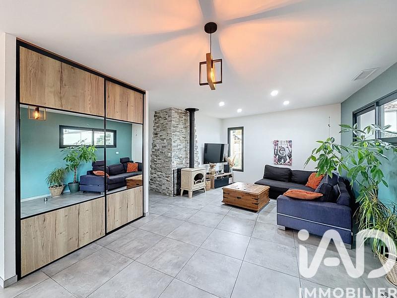 Maison - 102 m² - 4 pièces