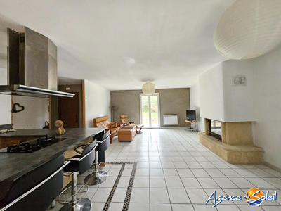 Maison - 98 m² - 4 pièces