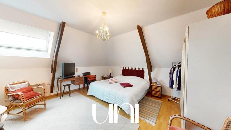 Maison - 147 m² - 7 pièces