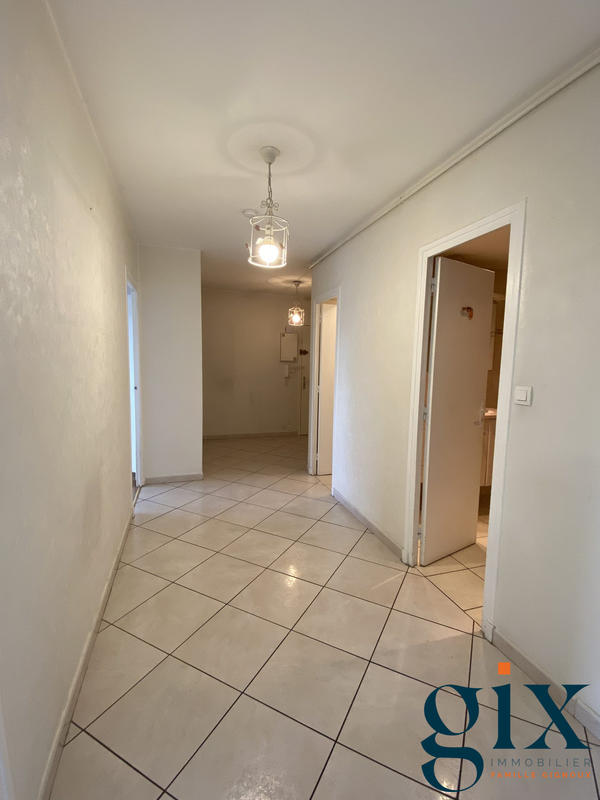 Appartement - 76 m² - 3 pièces