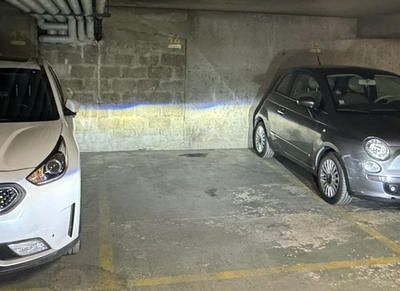 Parking / Garage - 11 m²