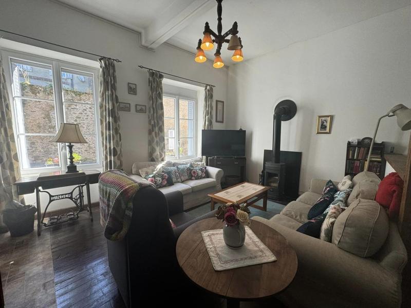 Maison - 157 m² - 7 pièces