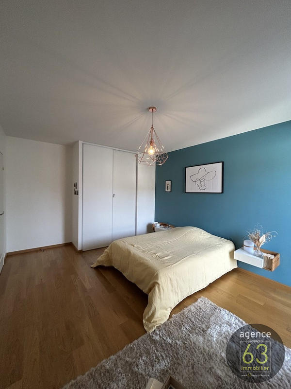 Appartement - 105 m² - 4 pièces