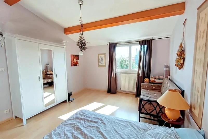 Maison - 148 m² - 7 pièces