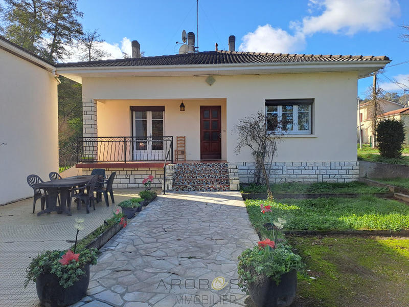 Maison traditionnelle - 106 m² - 5 pièces