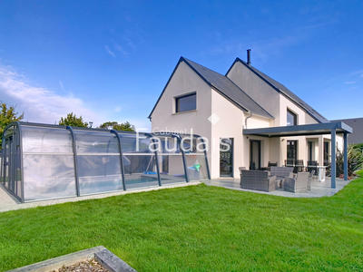 Maison - 175 m² - 7 pièces