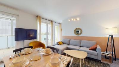 Appartement - 85 m² - 5 pièces