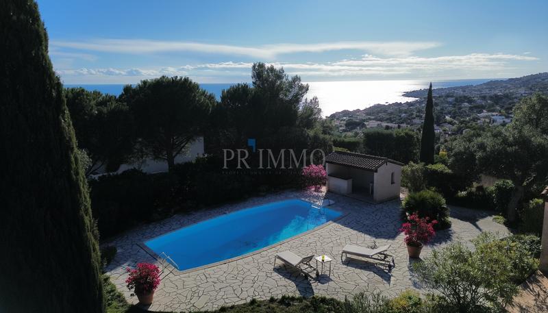 Villa - 90 m² - 4 pièces