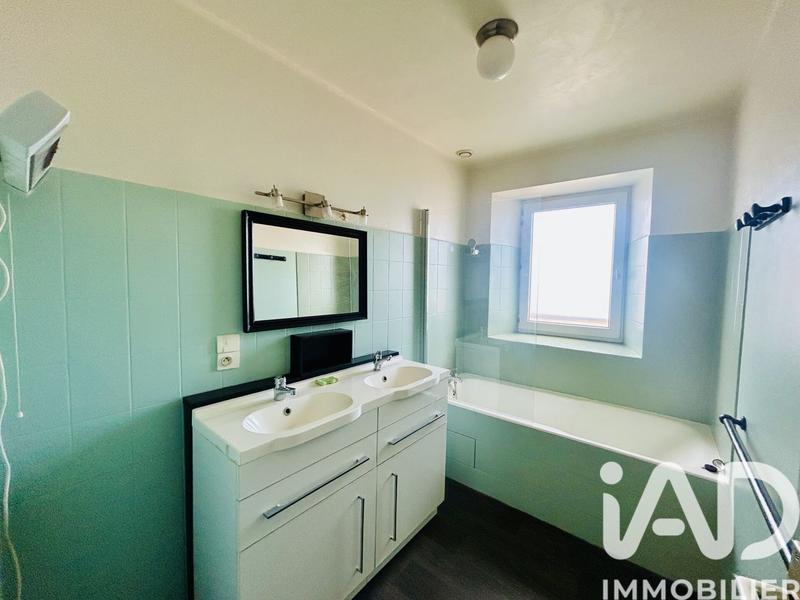 Maison - 94 m² - 5 pièces