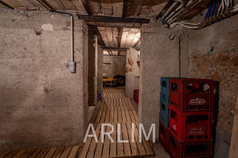 Maison - 182 m² - 8 pièces