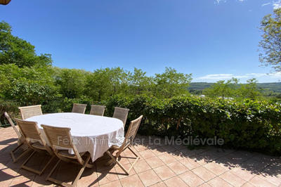 Propriété - 200 m² - 7 pièces