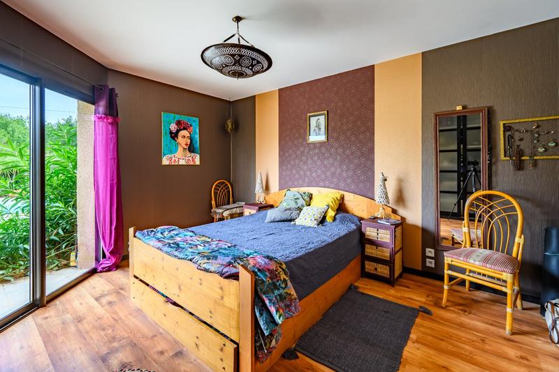 Maison - 200 m² - 6 pièces