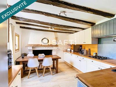 Maison - 180 m² - 8 pièces