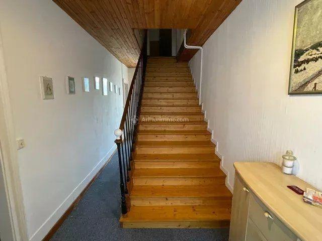 Maison - 278 m² - 8 pièces