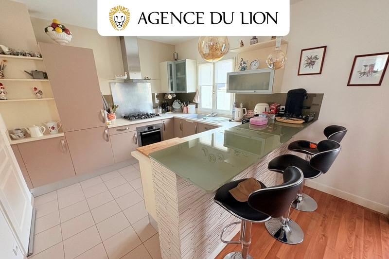 Maison - 101 m² - 5 pièces