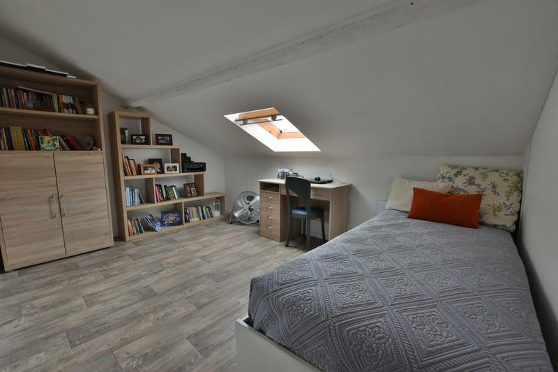 Maison - 184 m² - 6 pièces