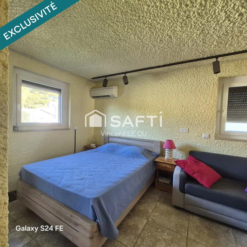 Villa - 201 m² - 10 pièces