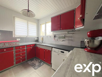 Maison - 140 m² - 8 pièces