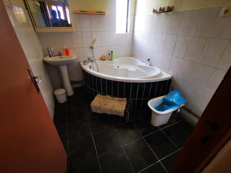 Maison - 137 m² - 6 pièces