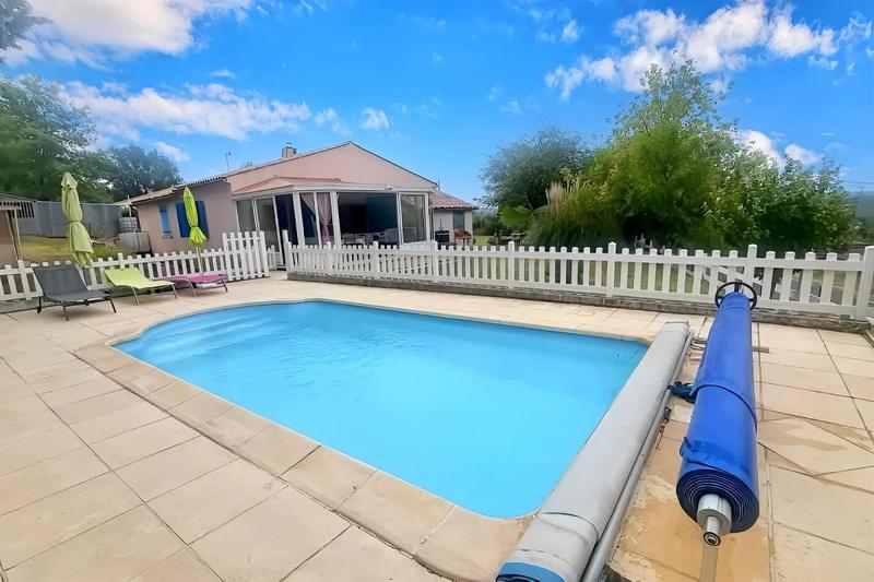 Villa - 90 m² - 4 pièces