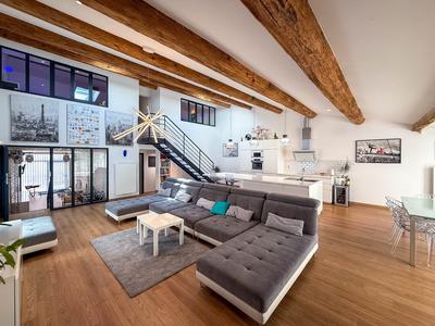 Maison - 189 m² - 7 pièces