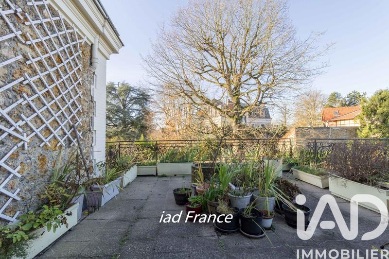 Maison - 236 m² - 9 pièces