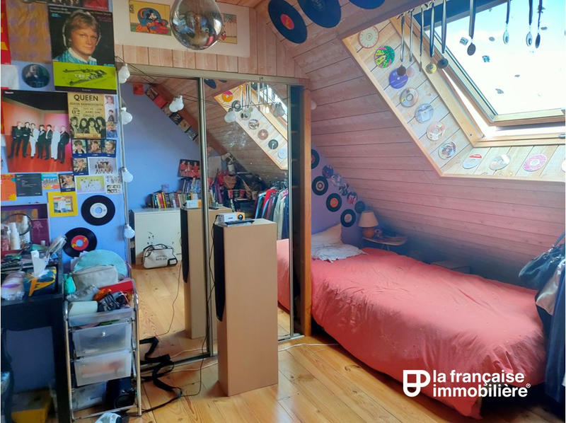 Maison - 190 m² - 8 pièces