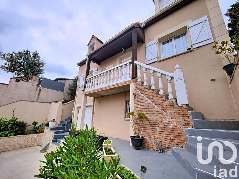 Maison - 115 m² - 6 pièces