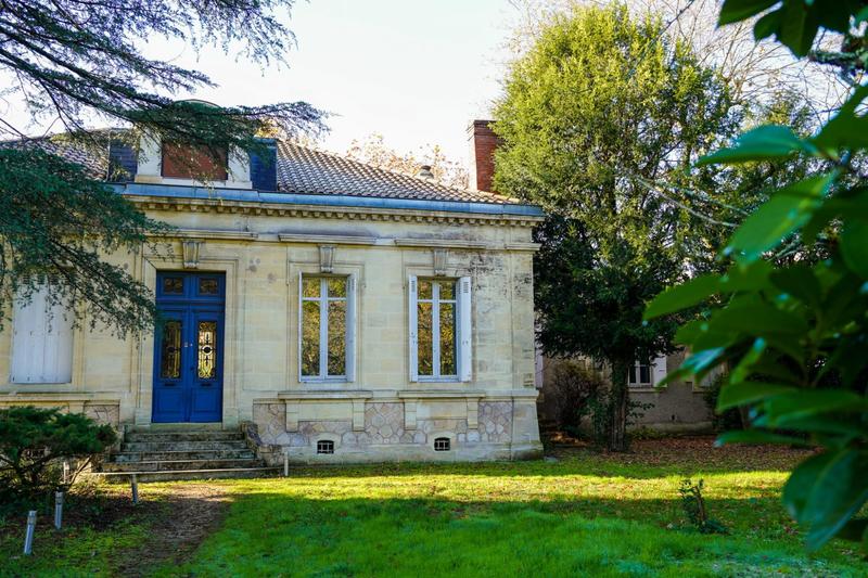 Villa - 311 m² - 15 pièces