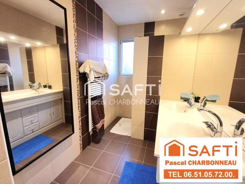 Maison - 102 m² - 5 pièces