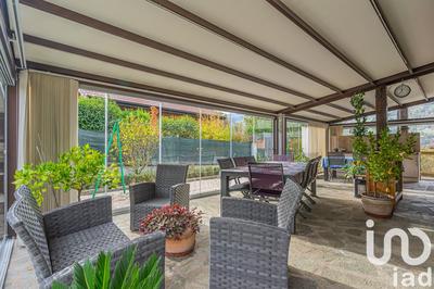 Maison - 180 m² - 7 pièces